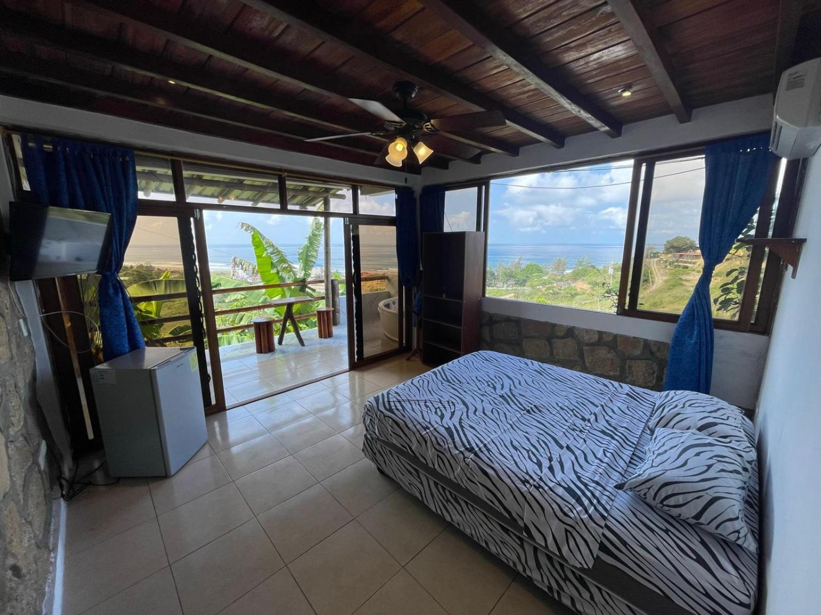 Punta Hills Montanita Hotel Exterior photo